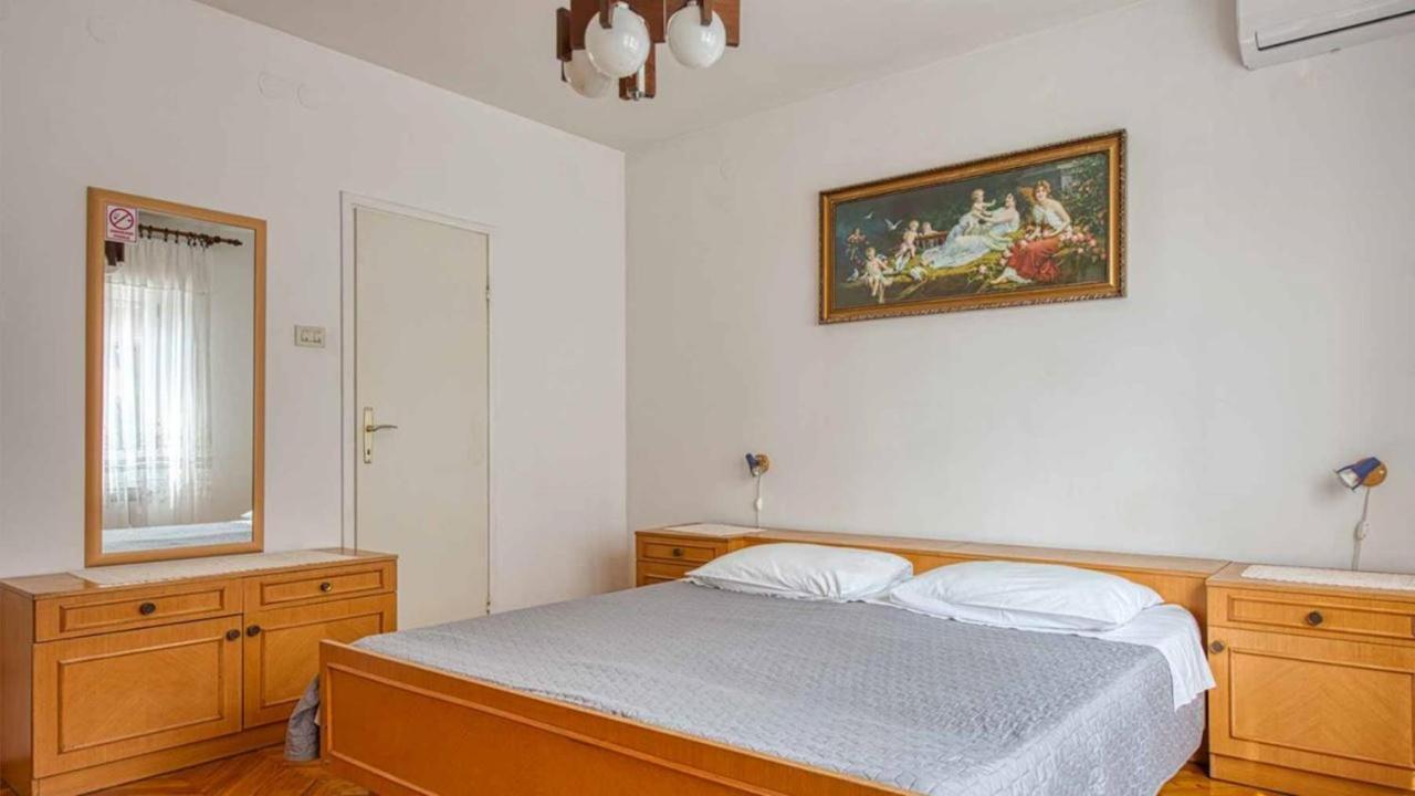 Room Mario Ровінь Екстер'єр фото